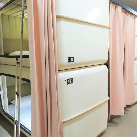 Capsule Hotel Honcho Sendai Extérieur photo